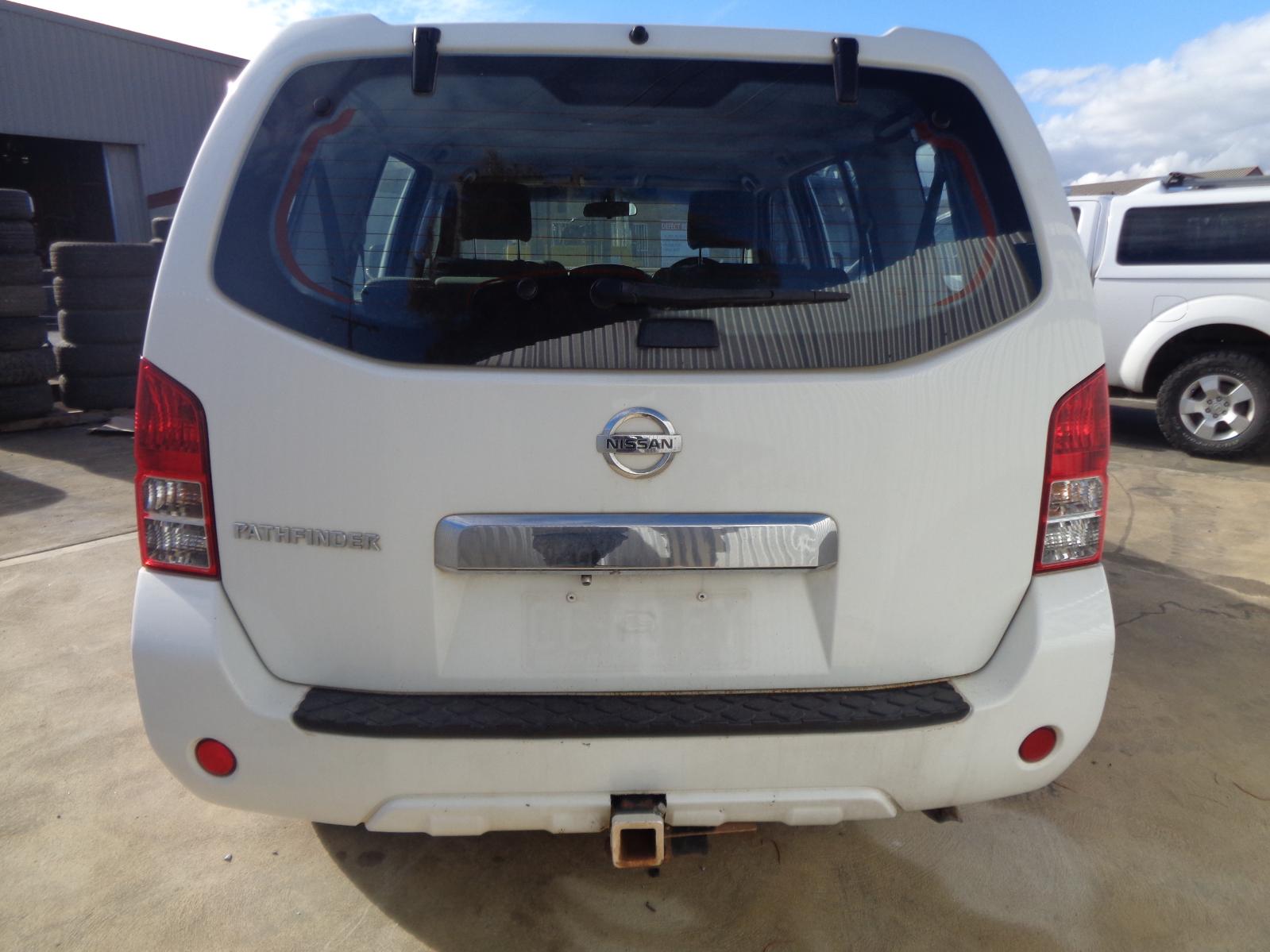 Rear/Tailgate Glass Pathfinder Nissan 2011