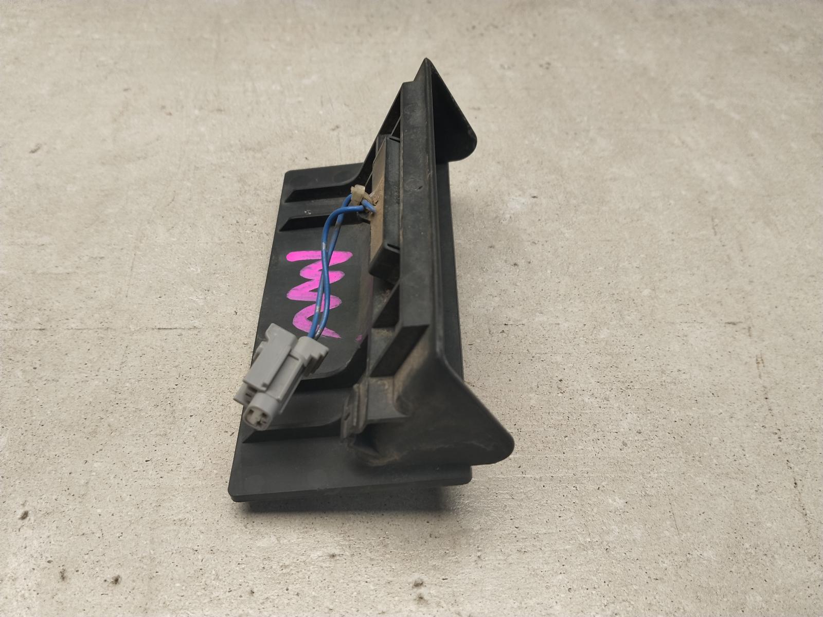 View Auto part Tailgate Handle Nissan Pathfinder 2009