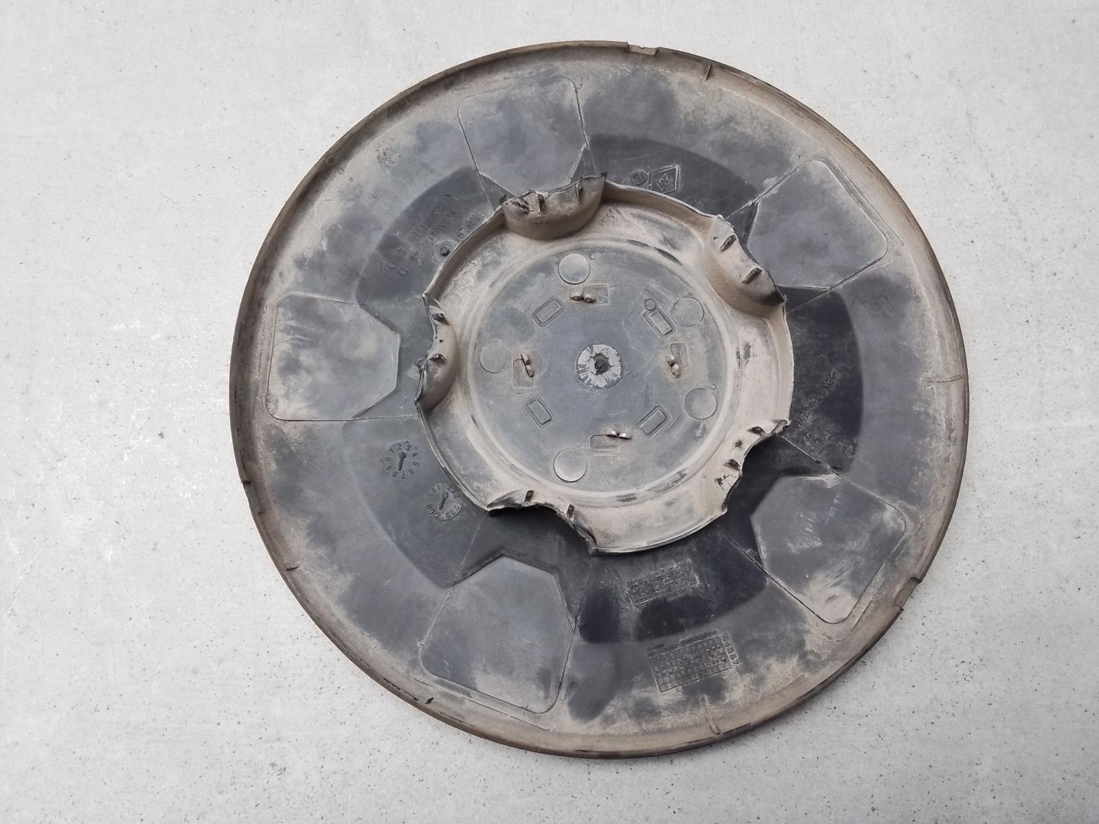 View Auto part Wheel Cover/Hub Cap Renault Trafic 2015