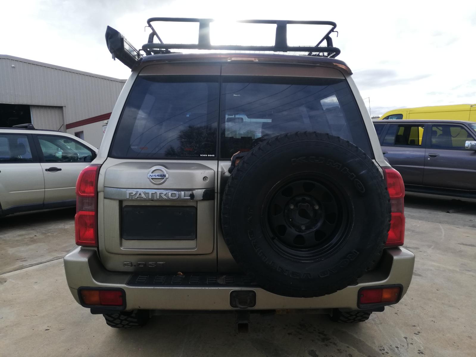 View Auto part Left Front Door Nissan Patrol 2006