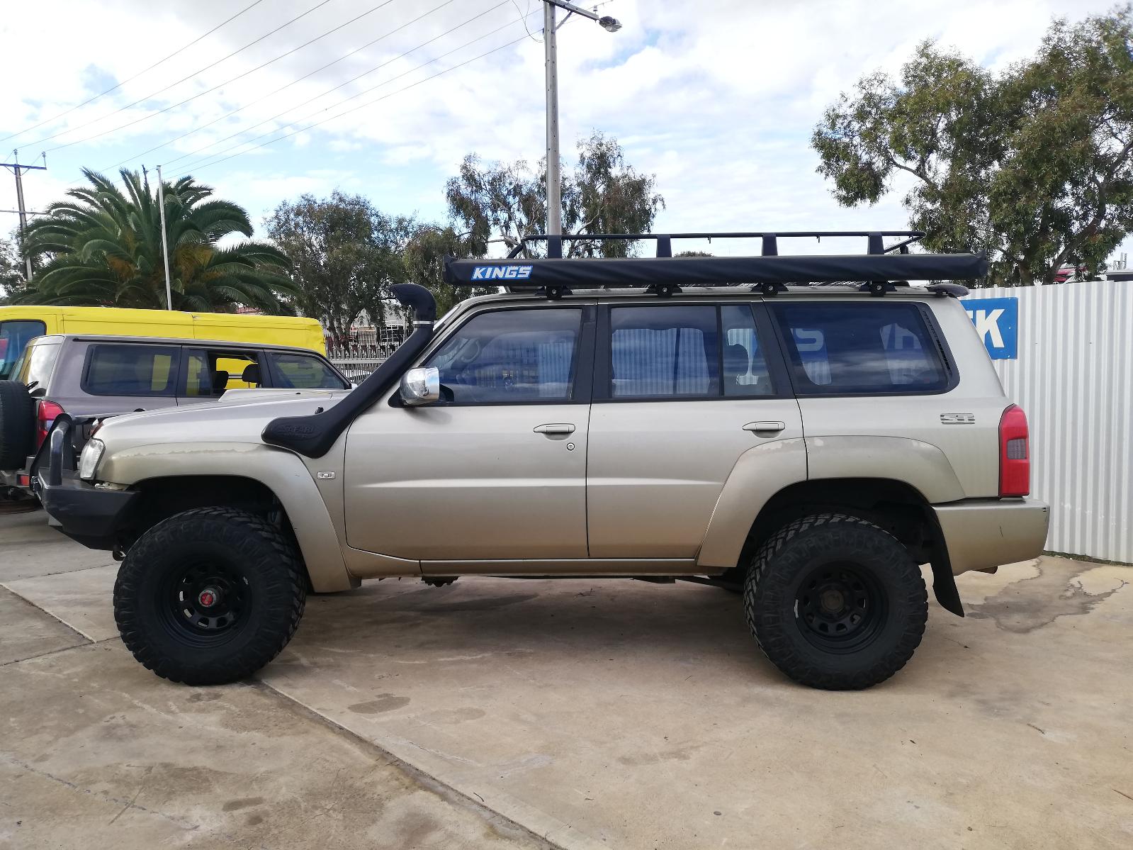 View Auto part Left Front Door Nissan Patrol 2006