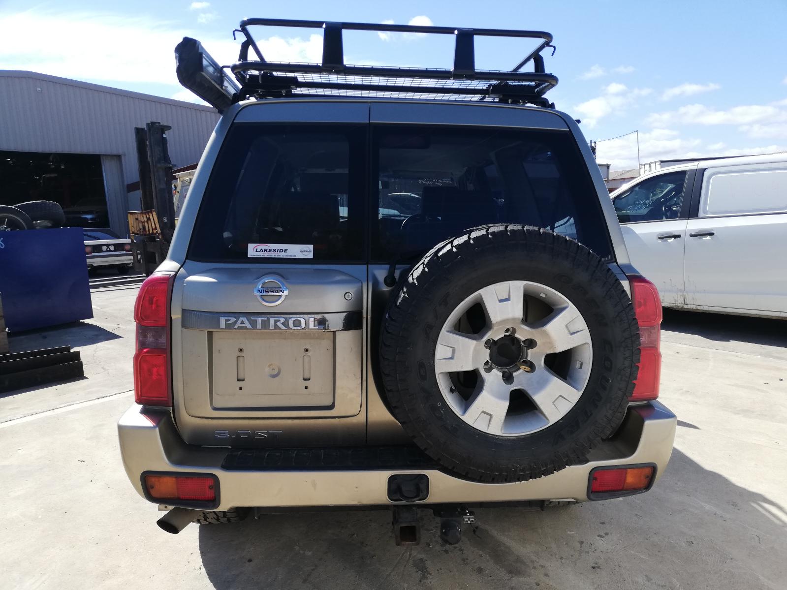 Door Trim Patrol Nissan 2008