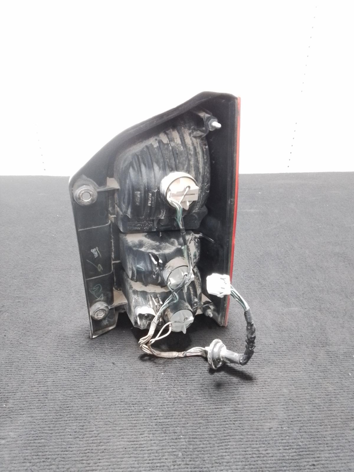View Auto part Left Taillight Nissan Pathfinder 2006