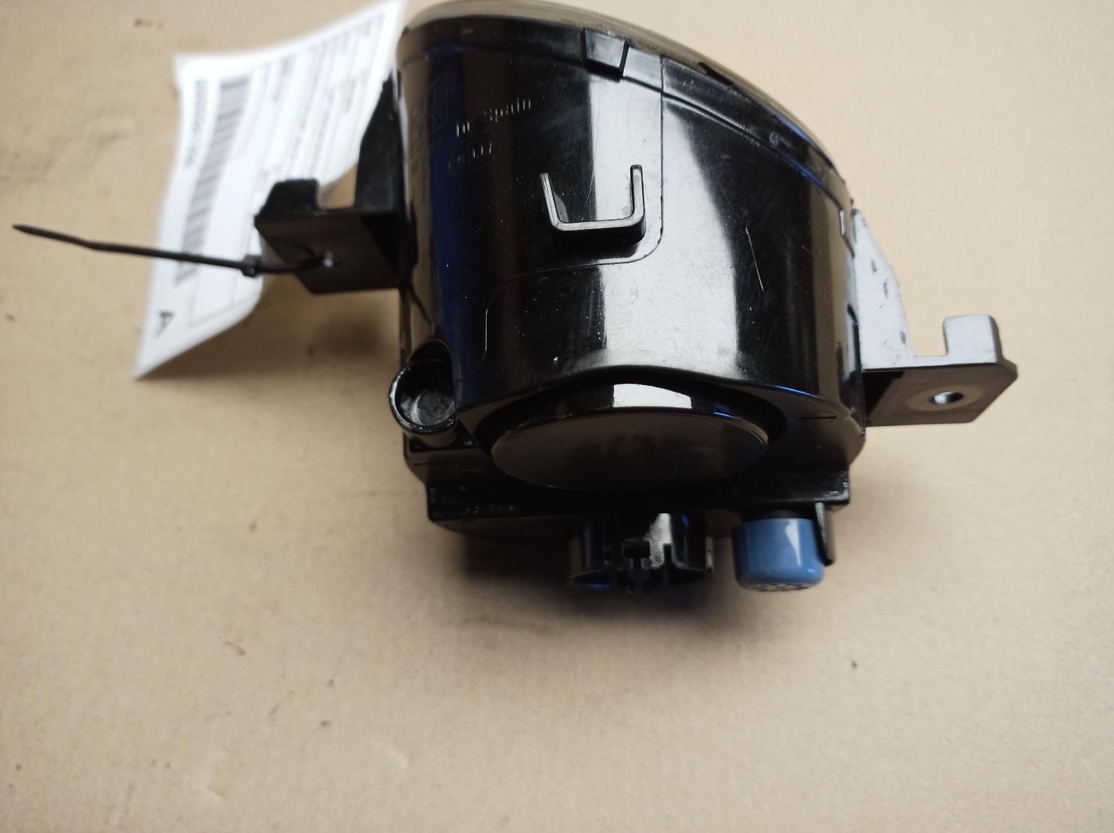 View Auto part Left Indicator/Fog/Side Nissan Navara 2016