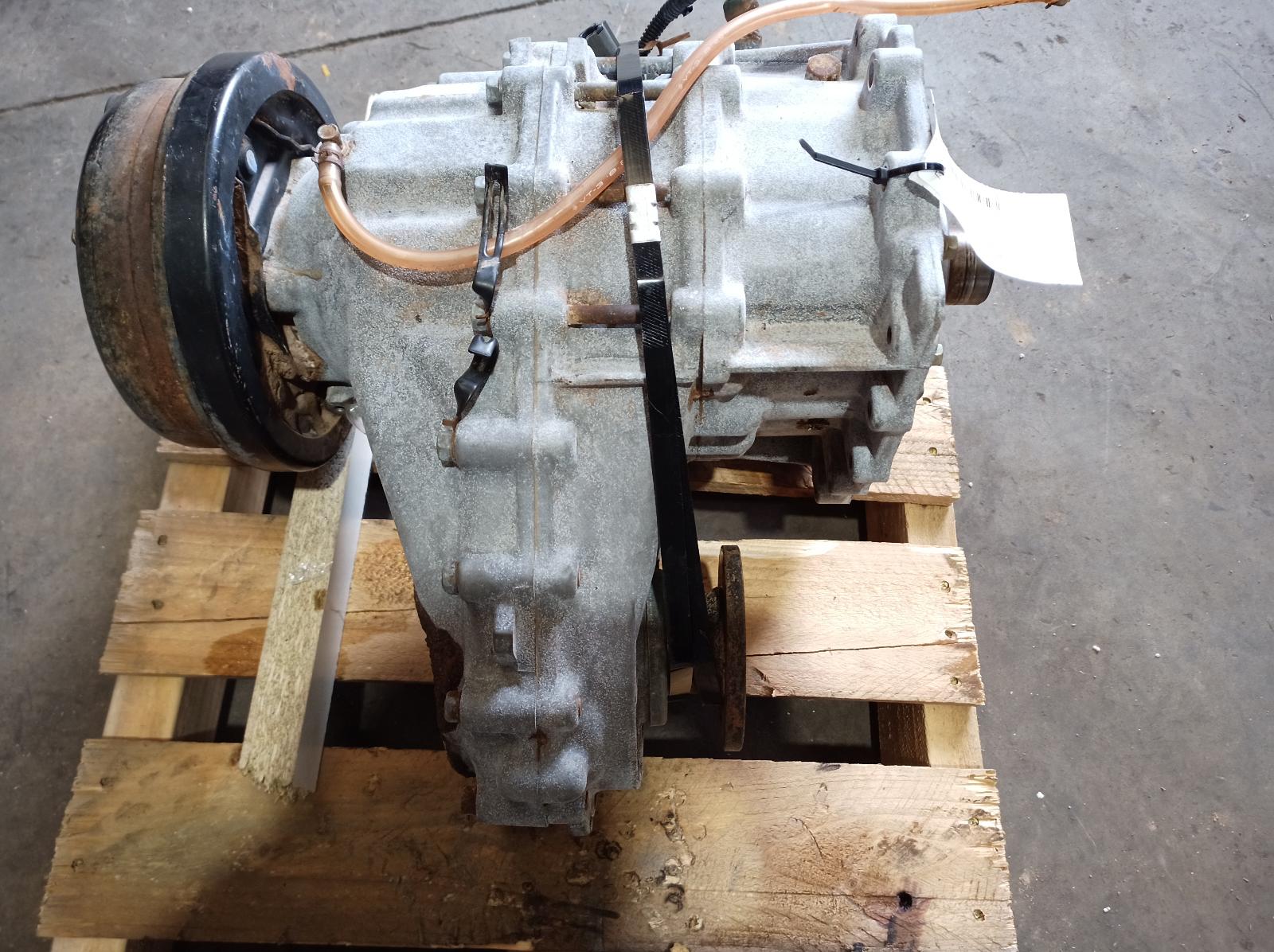 Transfer Case Patrol Nissan 1988