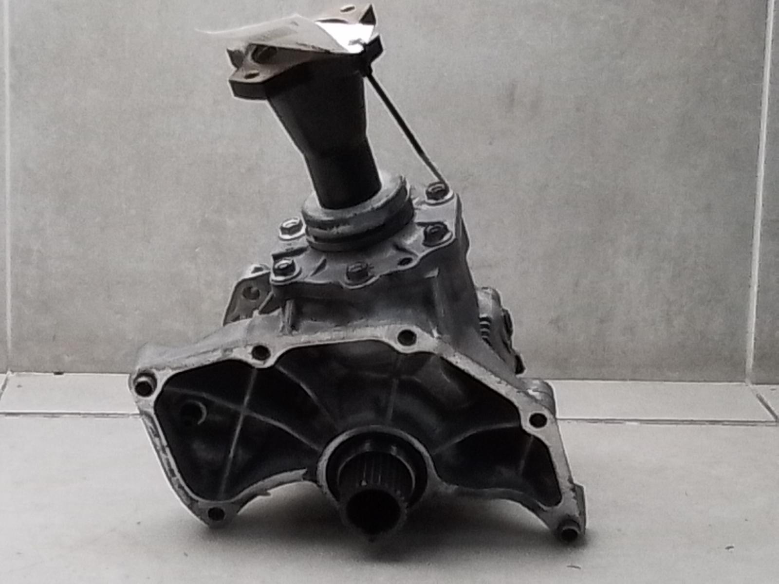 View Auto part Transfer Case Nissan Murano 2009