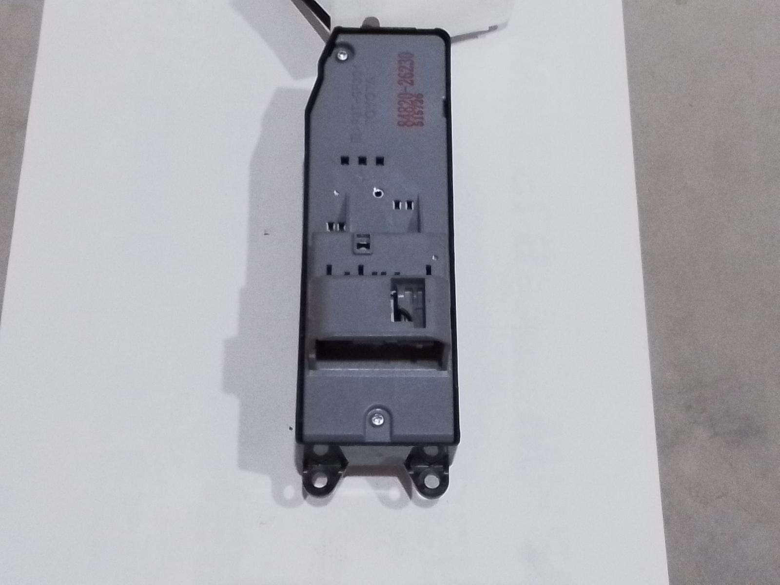 View Auto part Pwr Dr Wind Switch Toyota Hiace 2015