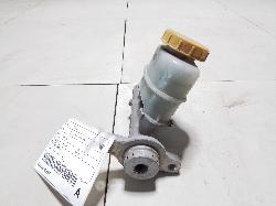 View Auto part Master Cylinder Nissan Navara 1998
