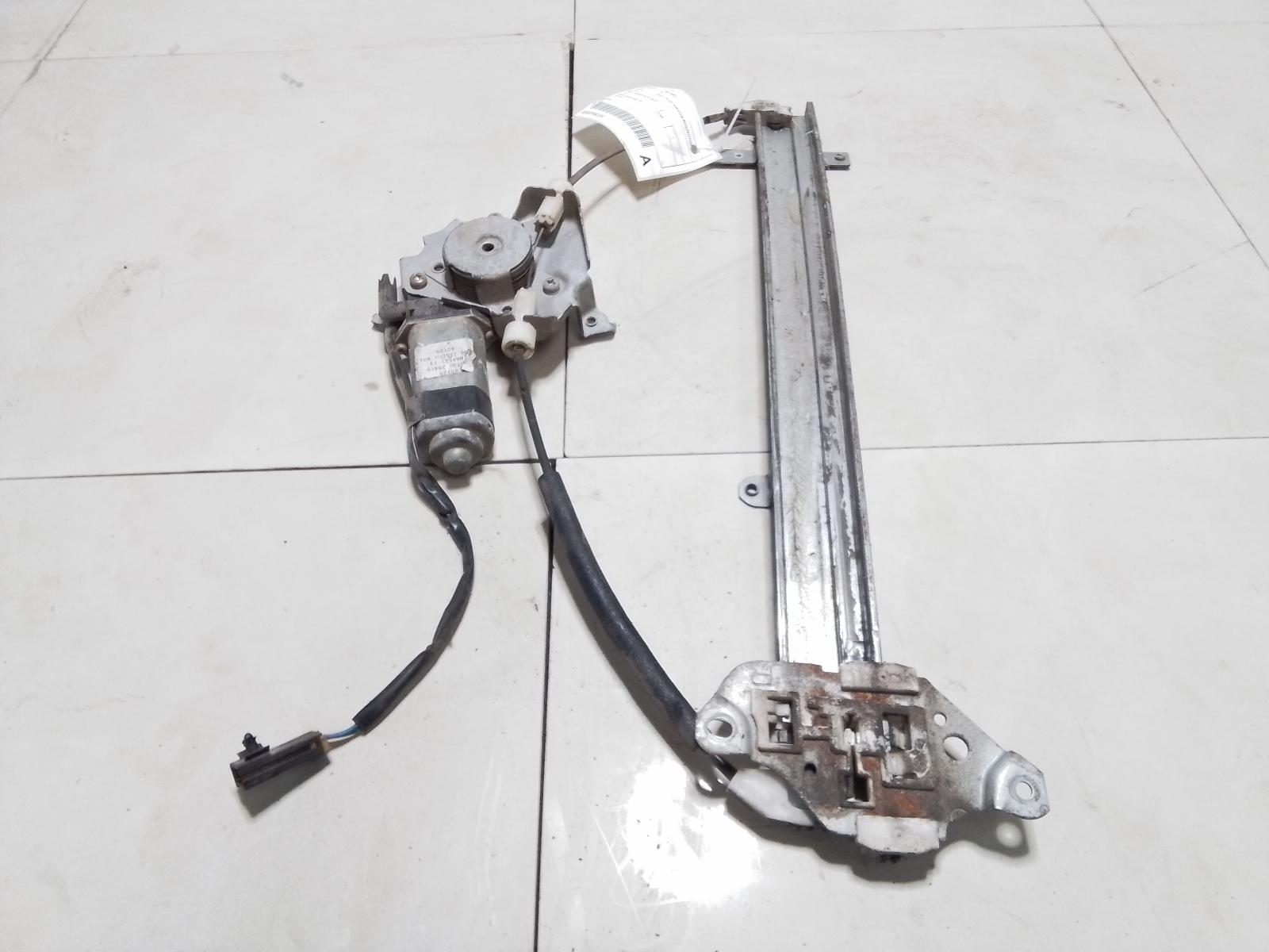 View Auto part Right Front Window Reg/Motor Nissan Navara 1998