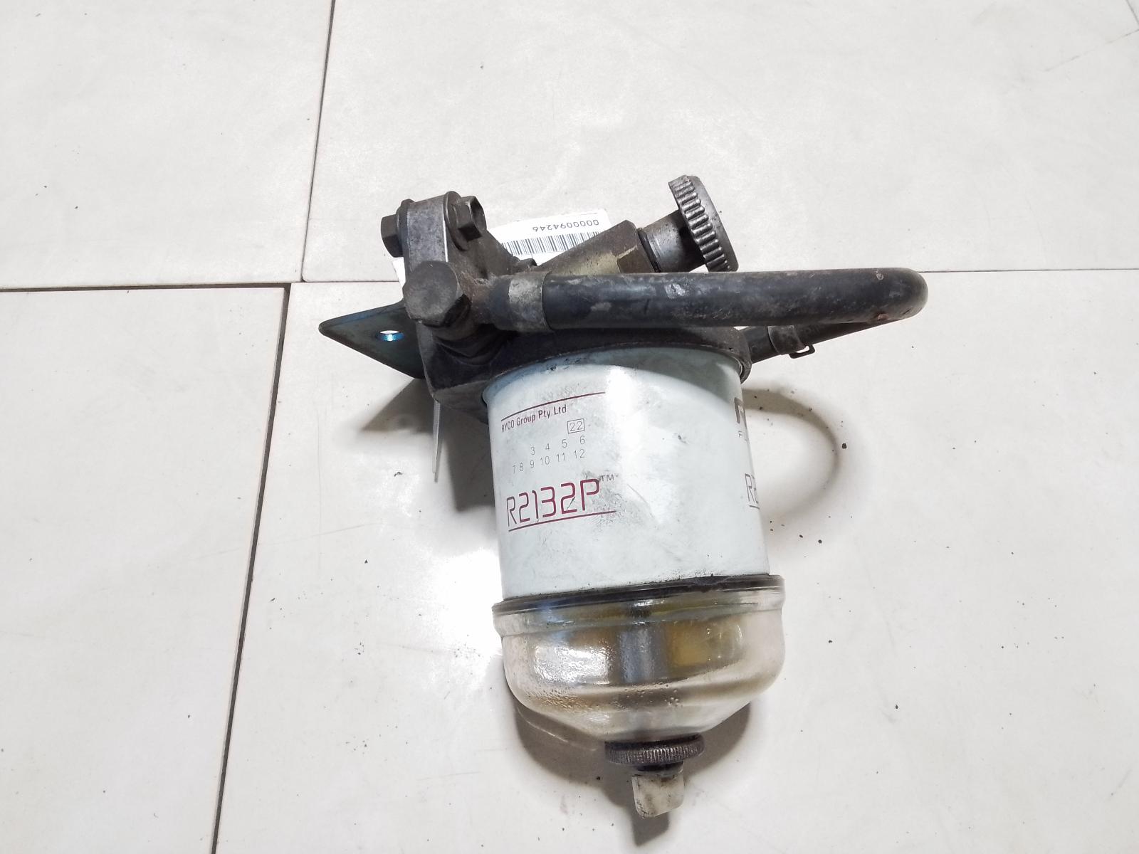 View Auto part Fuel Filter Housing Nissan Navara 1998