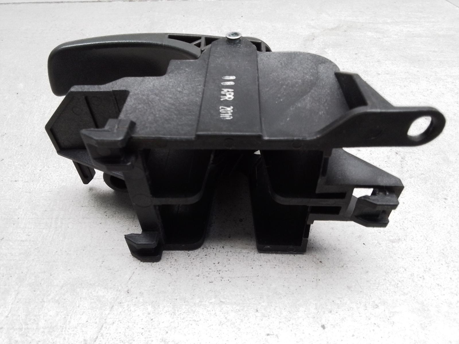 View Auto part Door Handle Nissan Navara 2010