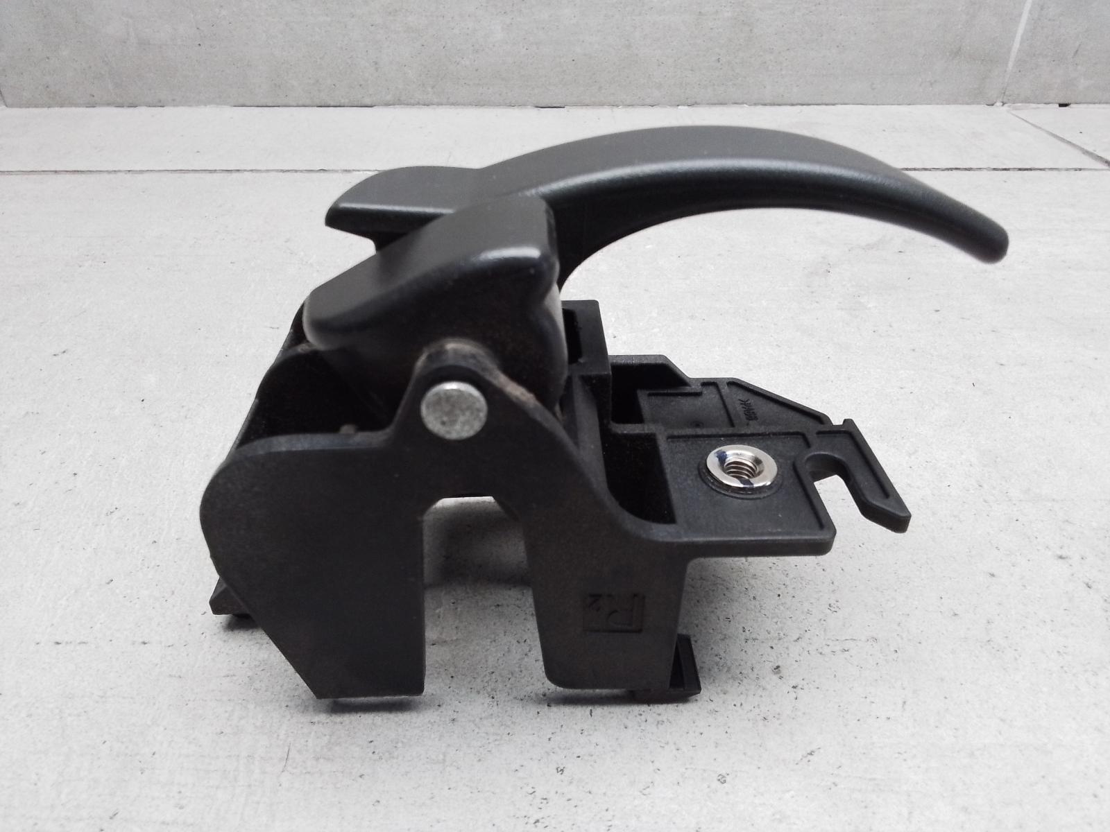 View Auto part Door Handle Nissan Navara 2010
