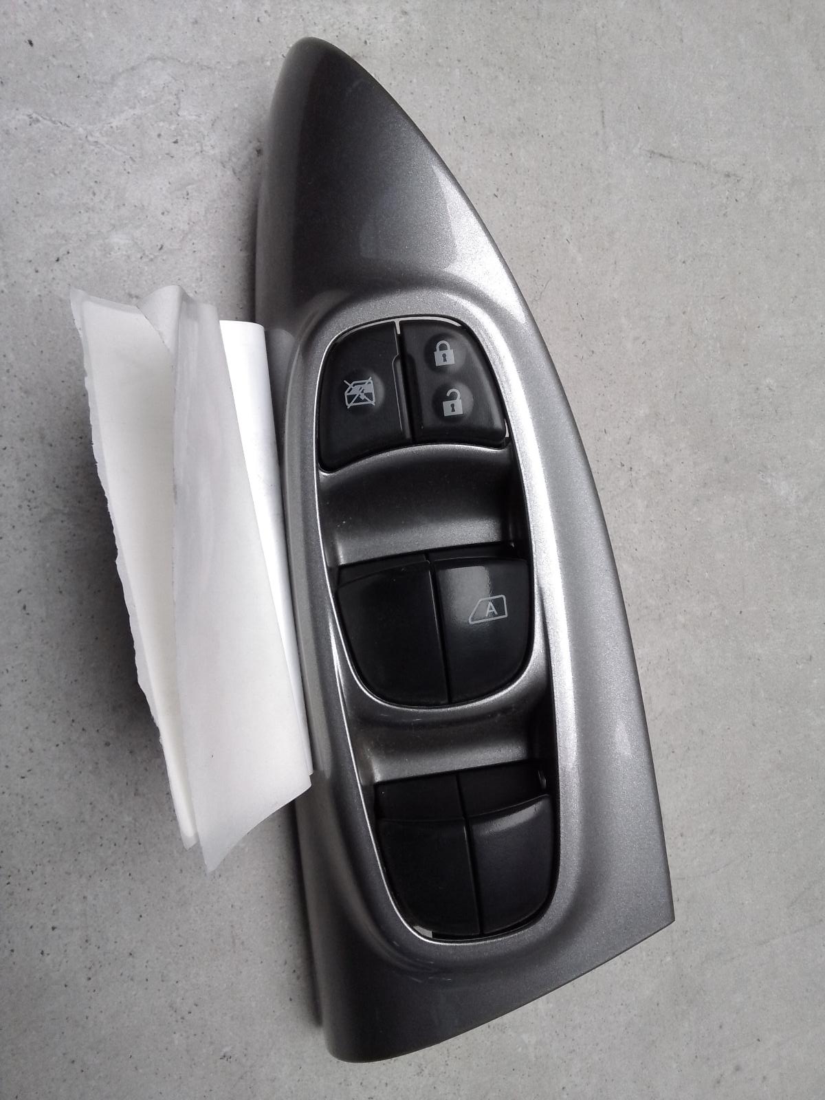 View Auto part Pwr Dr Wind Switch Nissan Juke 2014
