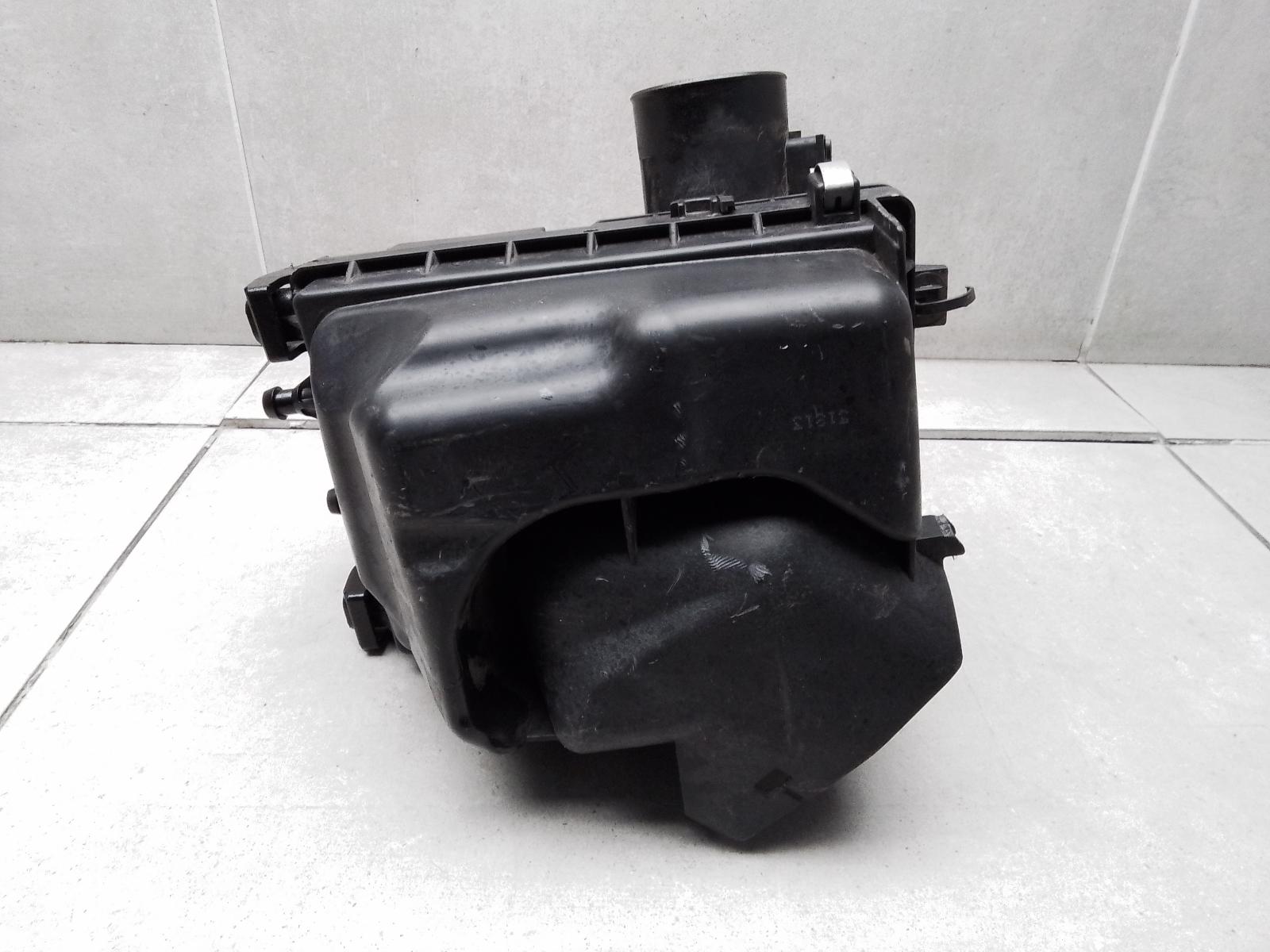View Auto part Air Cleaner/Box Nissan Juke 2014