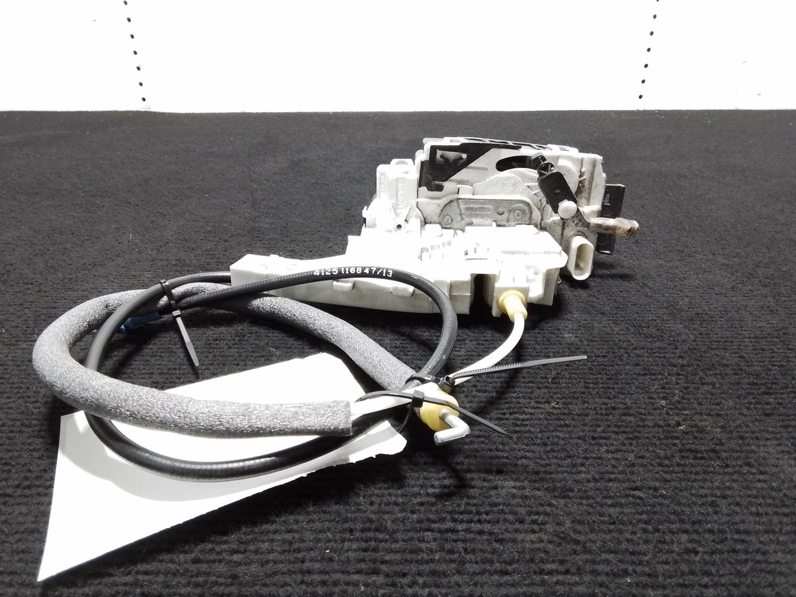 View Auto part Door/Boot/Gate Lock Mercedes Sprinter 2015