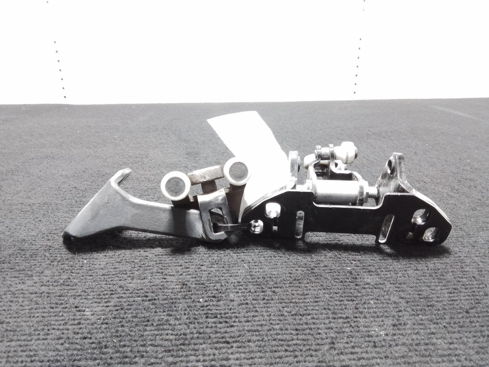 2015 Mercedes Sprinter Door Hinge/Runner View Auto part Door Hinge/Runner Mercedes Sprinter 2015