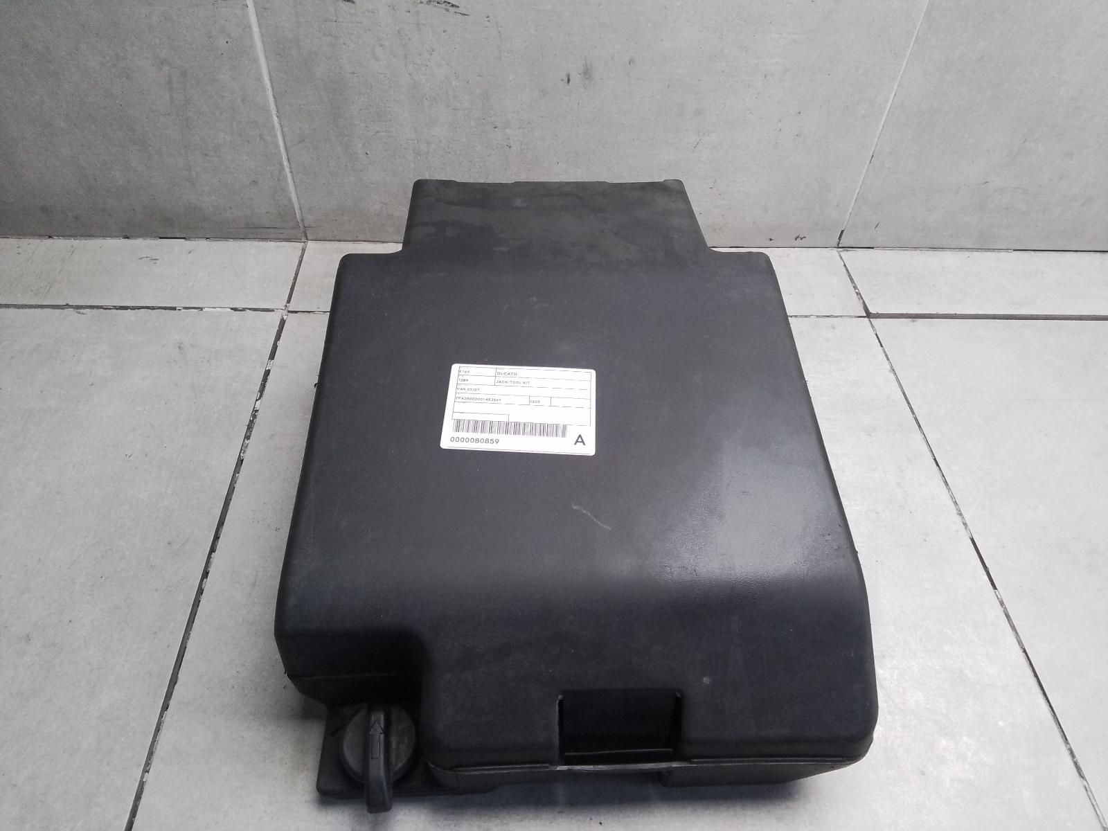 View Auto part Jack/Tool Kit Fiat Ducato 2008