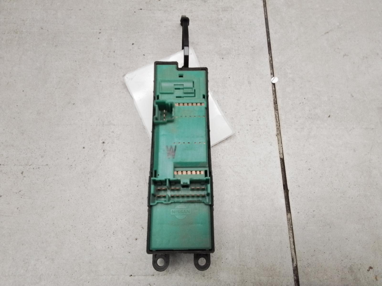 View Auto part Pwr Dr Wind Switch Nissan Pulsar 2003