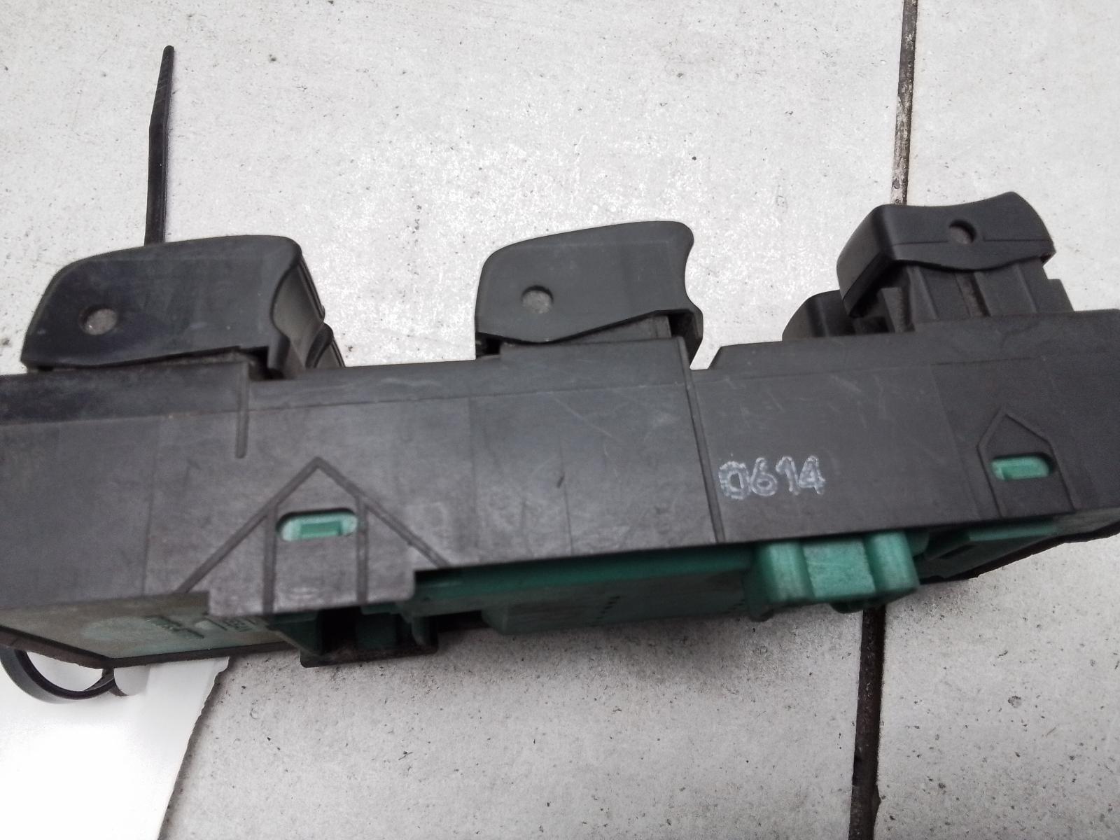 2003 Nissan Pulsar Pwr Dr Wind Switch View Auto part Pwr Dr Wind Switch Nissan Pulsar 2003