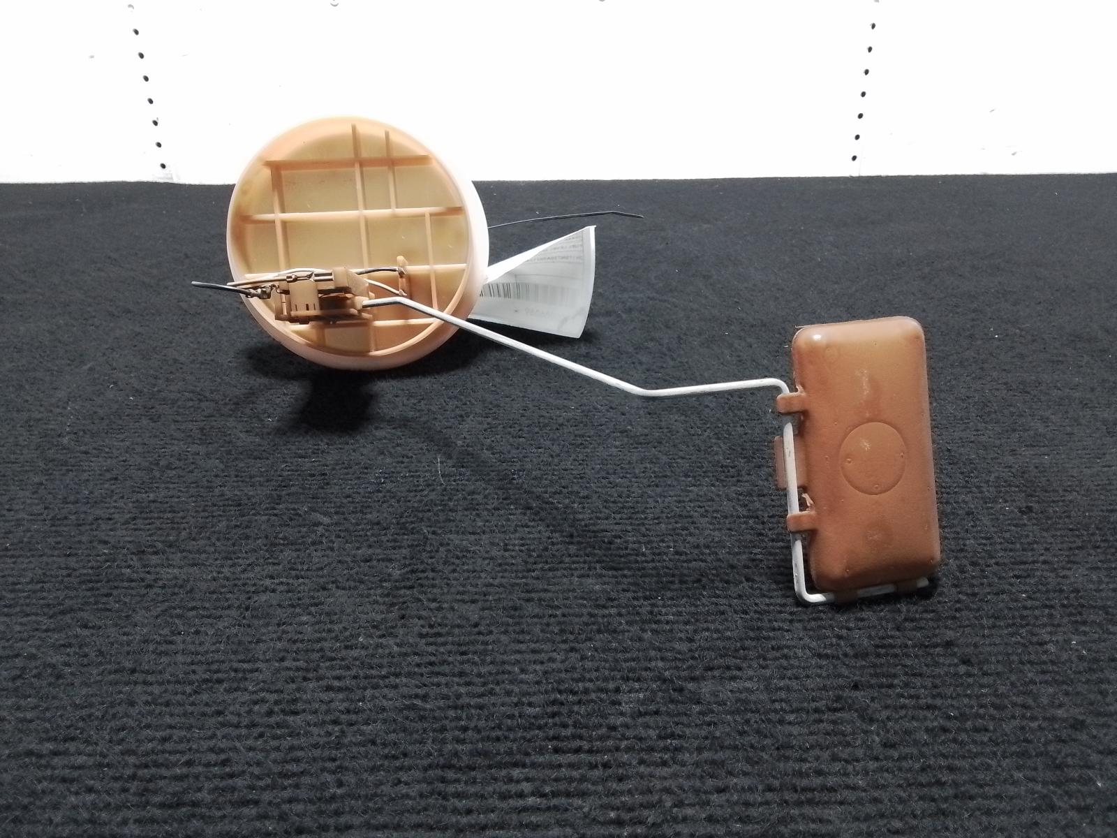 View Auto part Fuel Pump Nissan Xtrail 2003