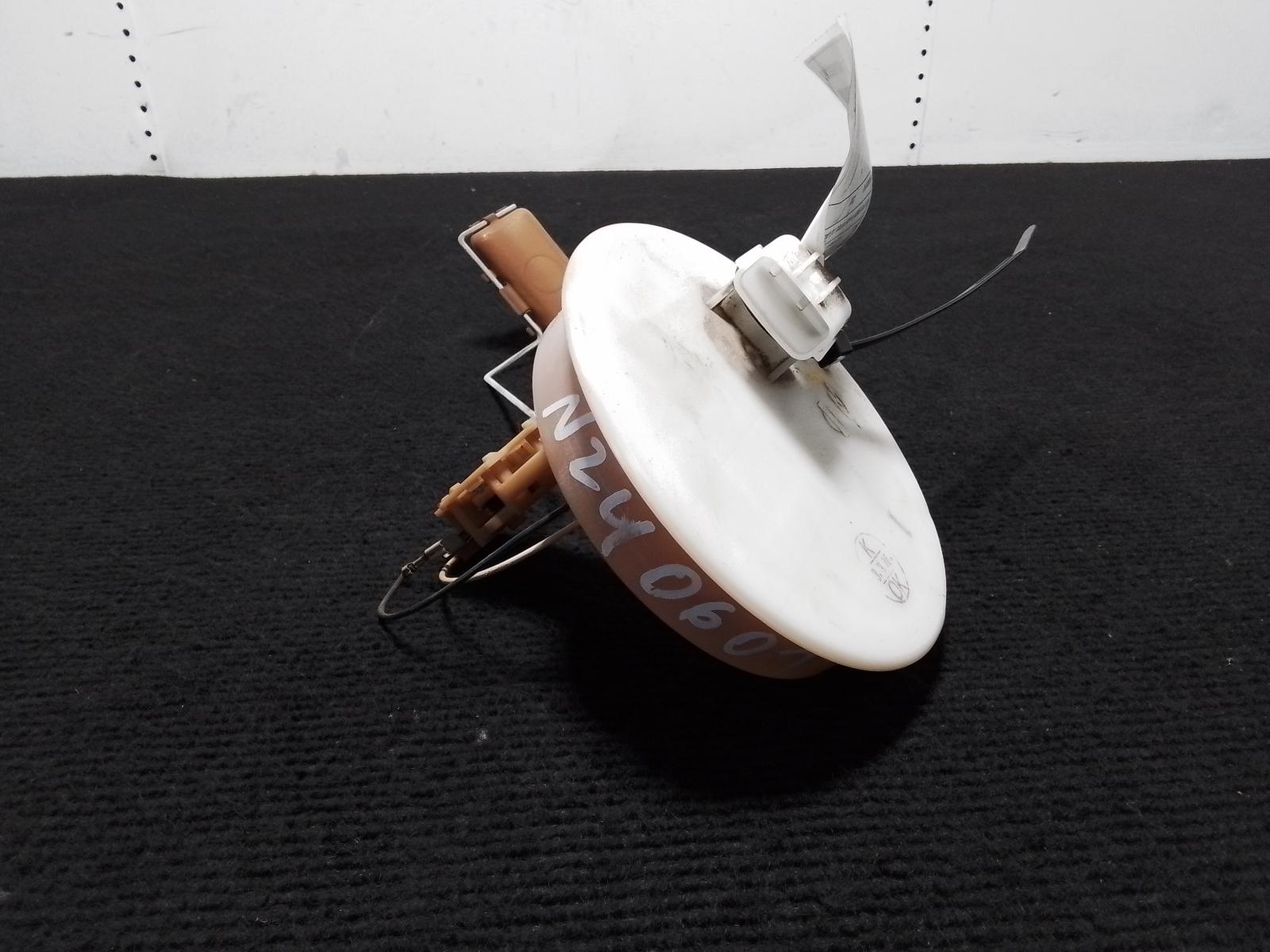 View Auto part Fuel Pump Nissan Xtrail 2003