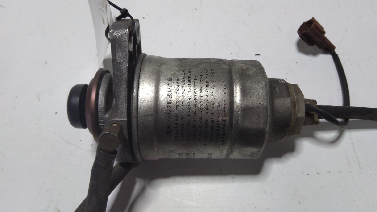 View Auto part Fuel Filter Housing Nissan Navara 2000