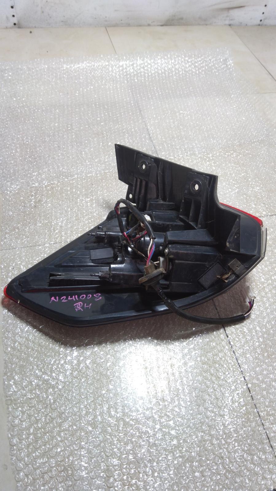 2017 Nissan Xtrail Right Taillight View Auto part Right Taillight Nissan Xtrail 2017