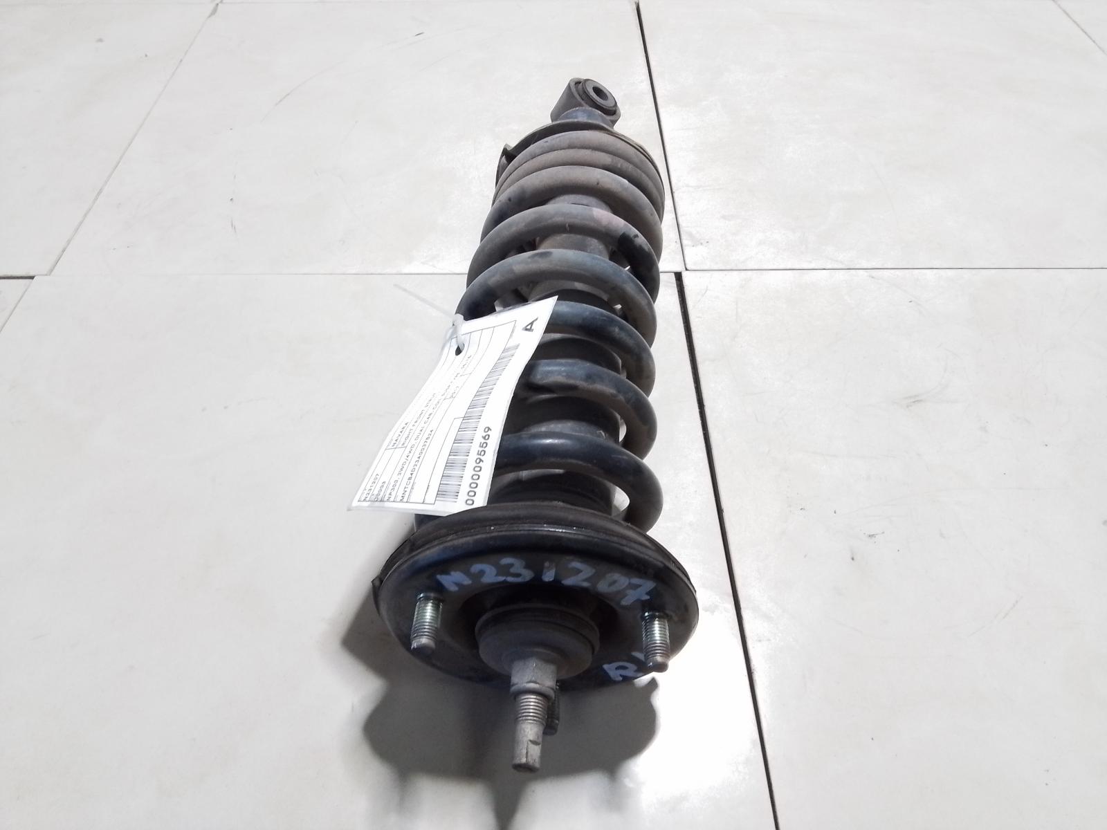 View Auto part Right Front Strut Nissan Navara 2017