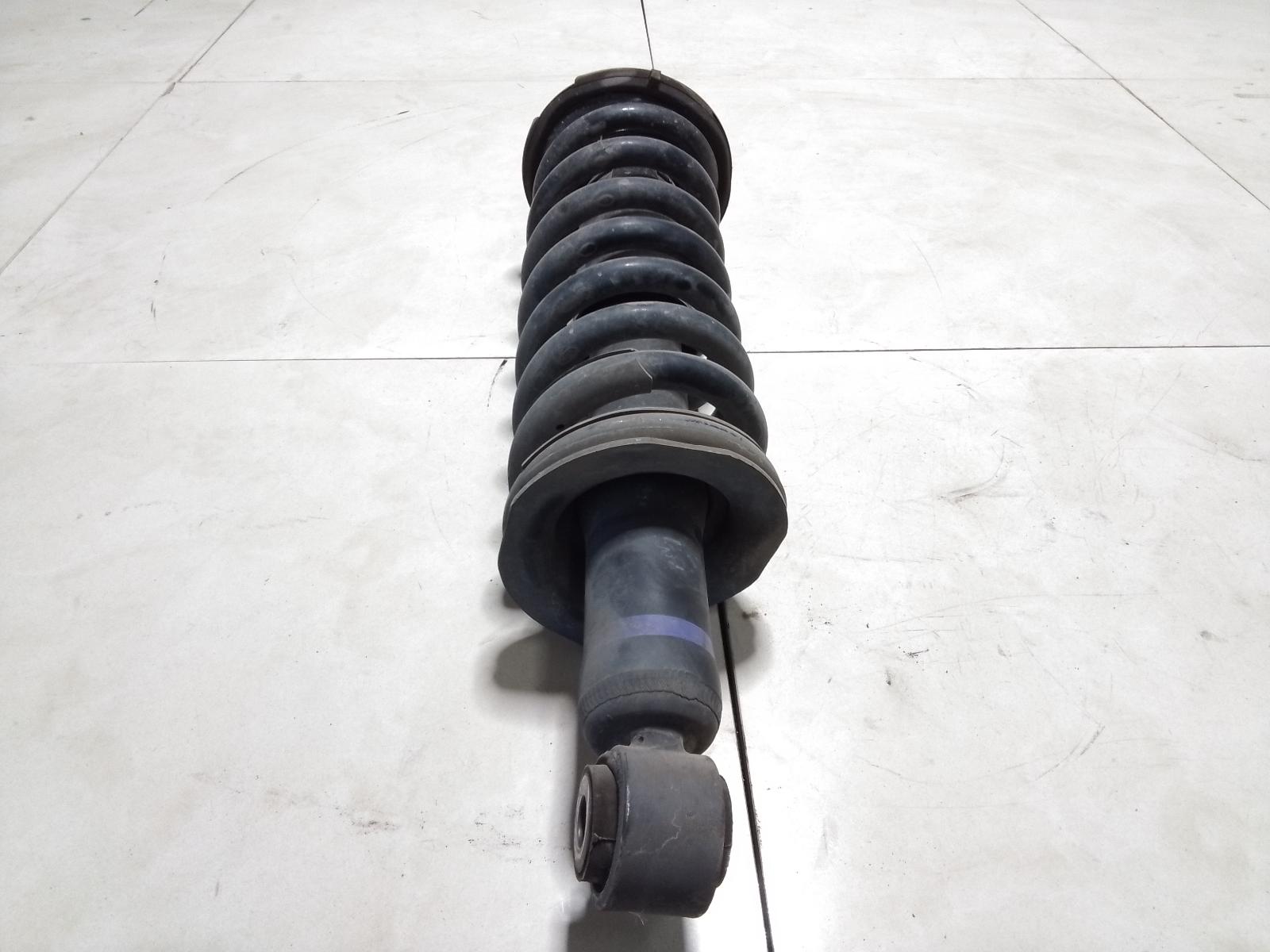 View Auto part Right Front Strut Nissan Navara 2017