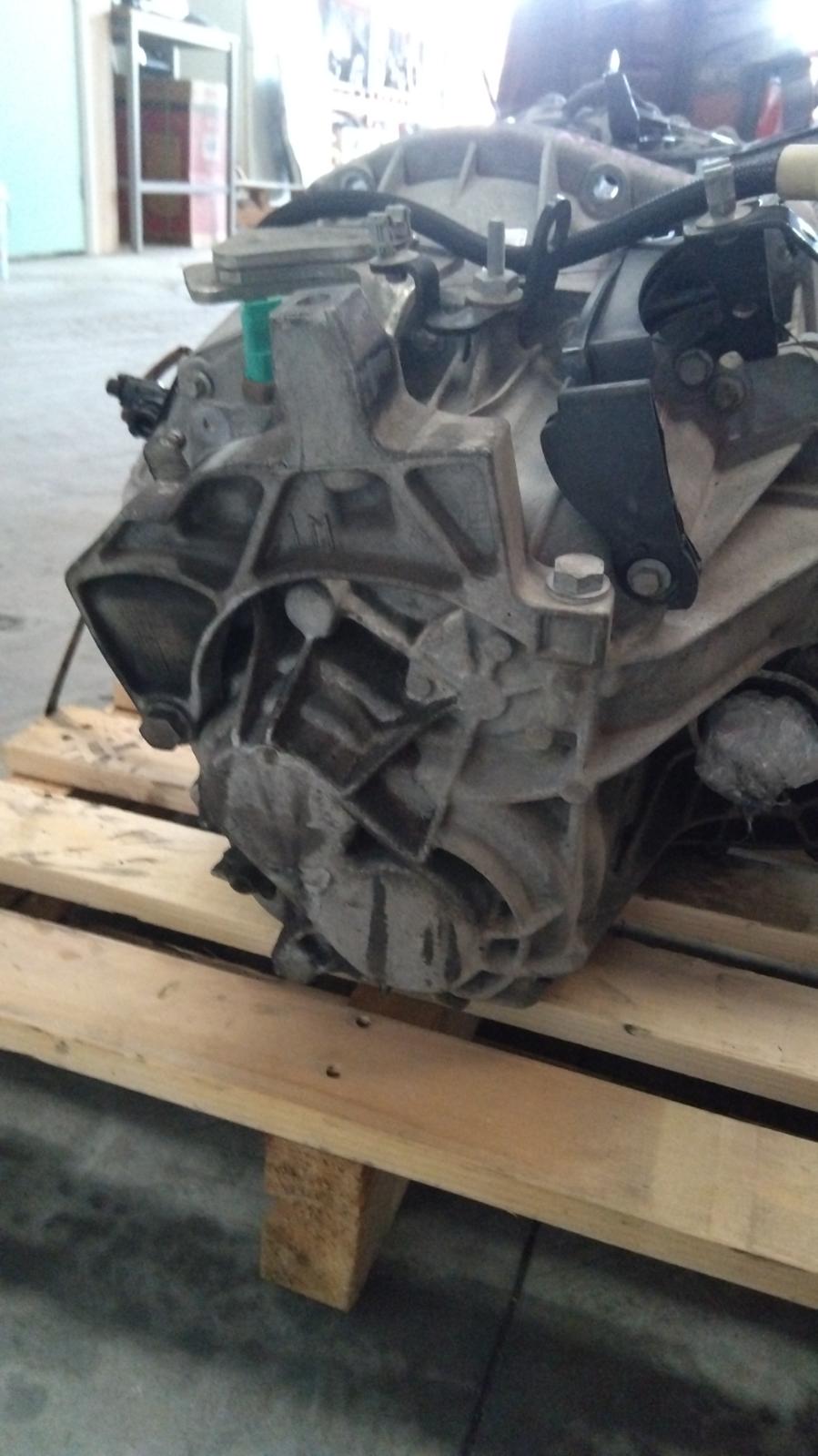 2014 Renault Megane Trans/Gearbox View Auto part Trans/Gearbox Renault Megane 2014