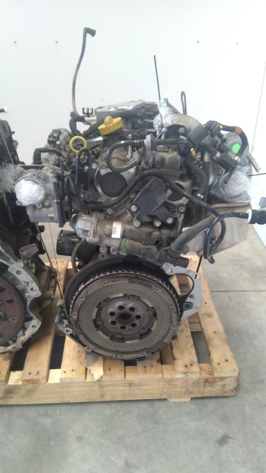 View Auto part Engine Renault Megane 2014
