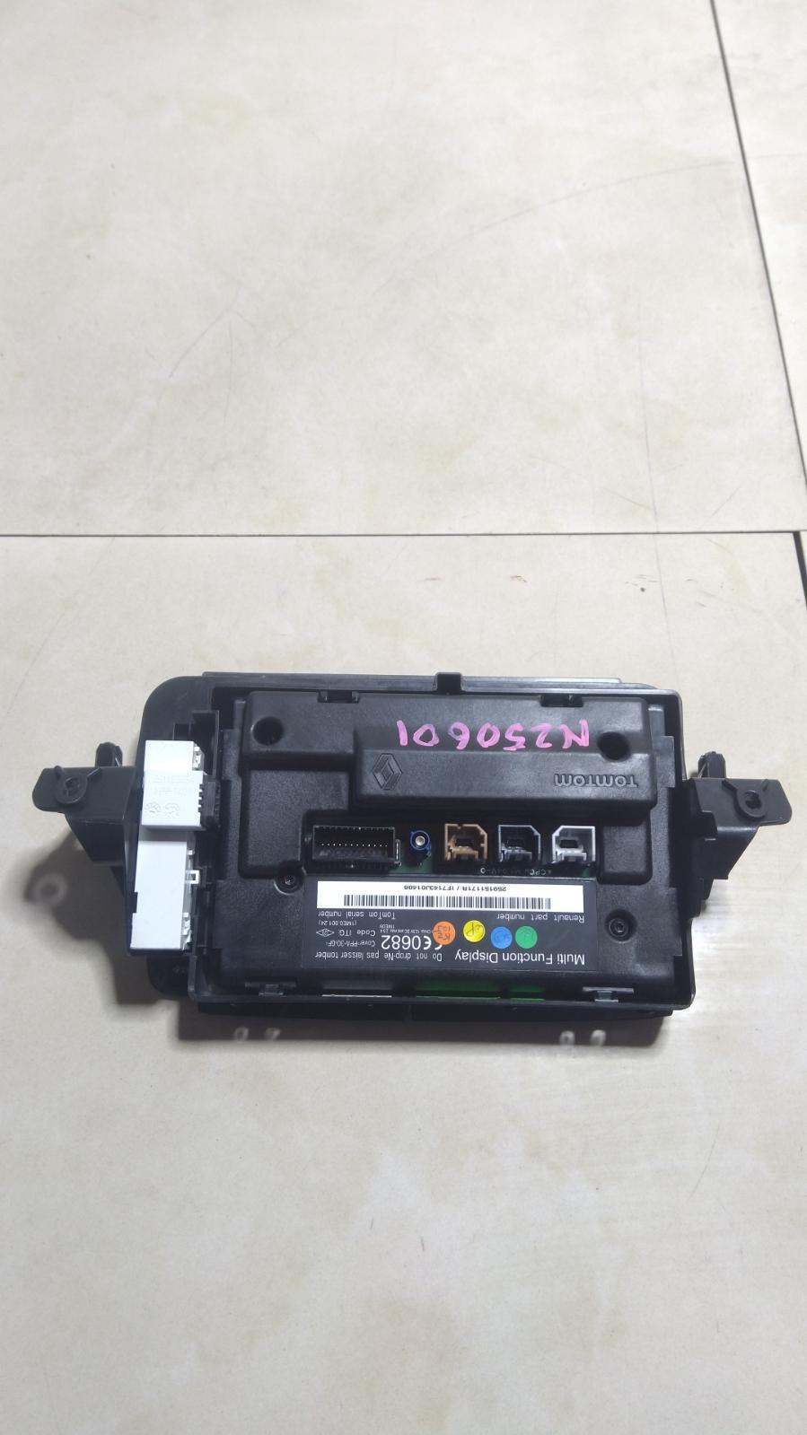 View Auto part Radio/Cd/Dvd/Sat/Tv Renault Megane 2014