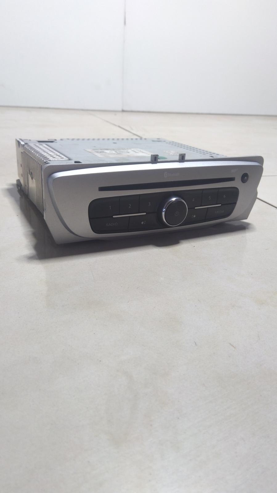 2014 Renault Megane Radio/Cd/Dvd/Sat/Tv View Auto part Radio/Cd/Dvd/Sat/Tv Renault Megane 2014