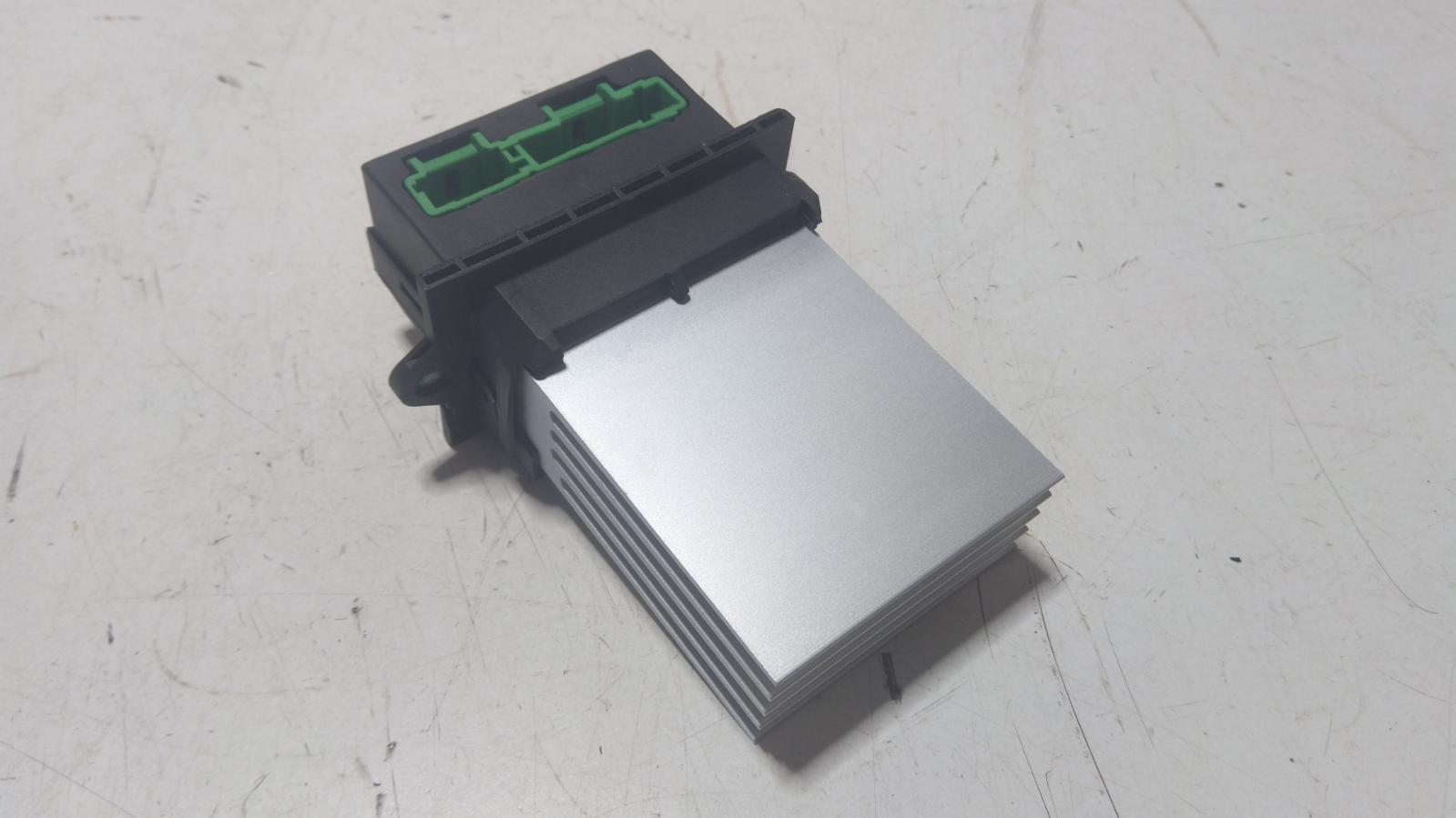 View Auto part Fan Speed Resistor Renault Megane 2007