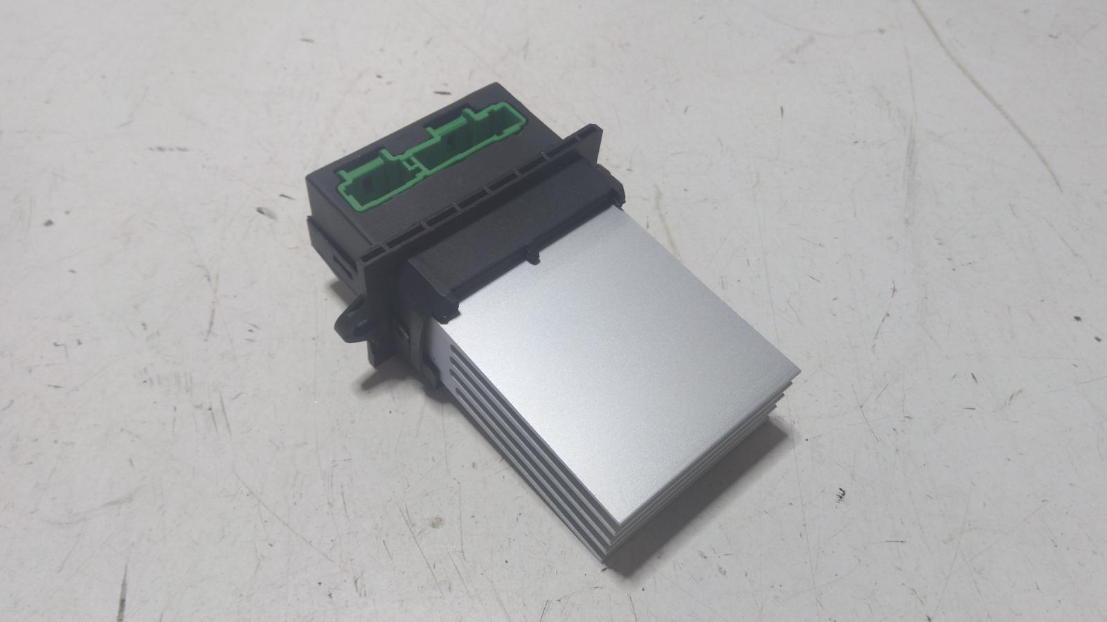 View Auto part Fan Speed Resistor Renault Megane 2007