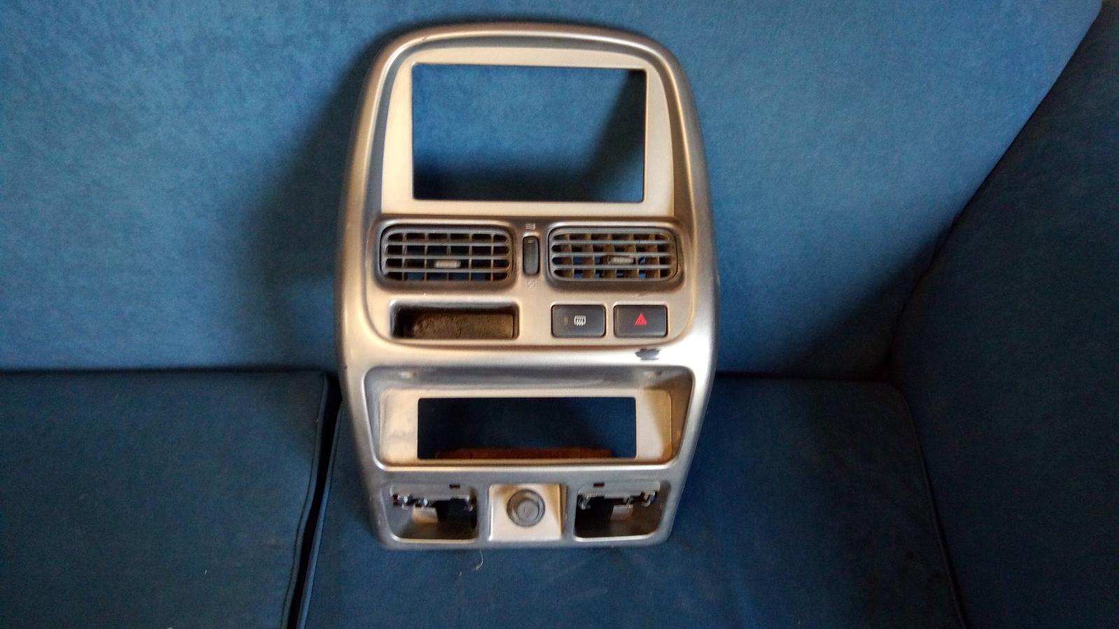 View Auto part Trim Panel Nissan Navara 2009