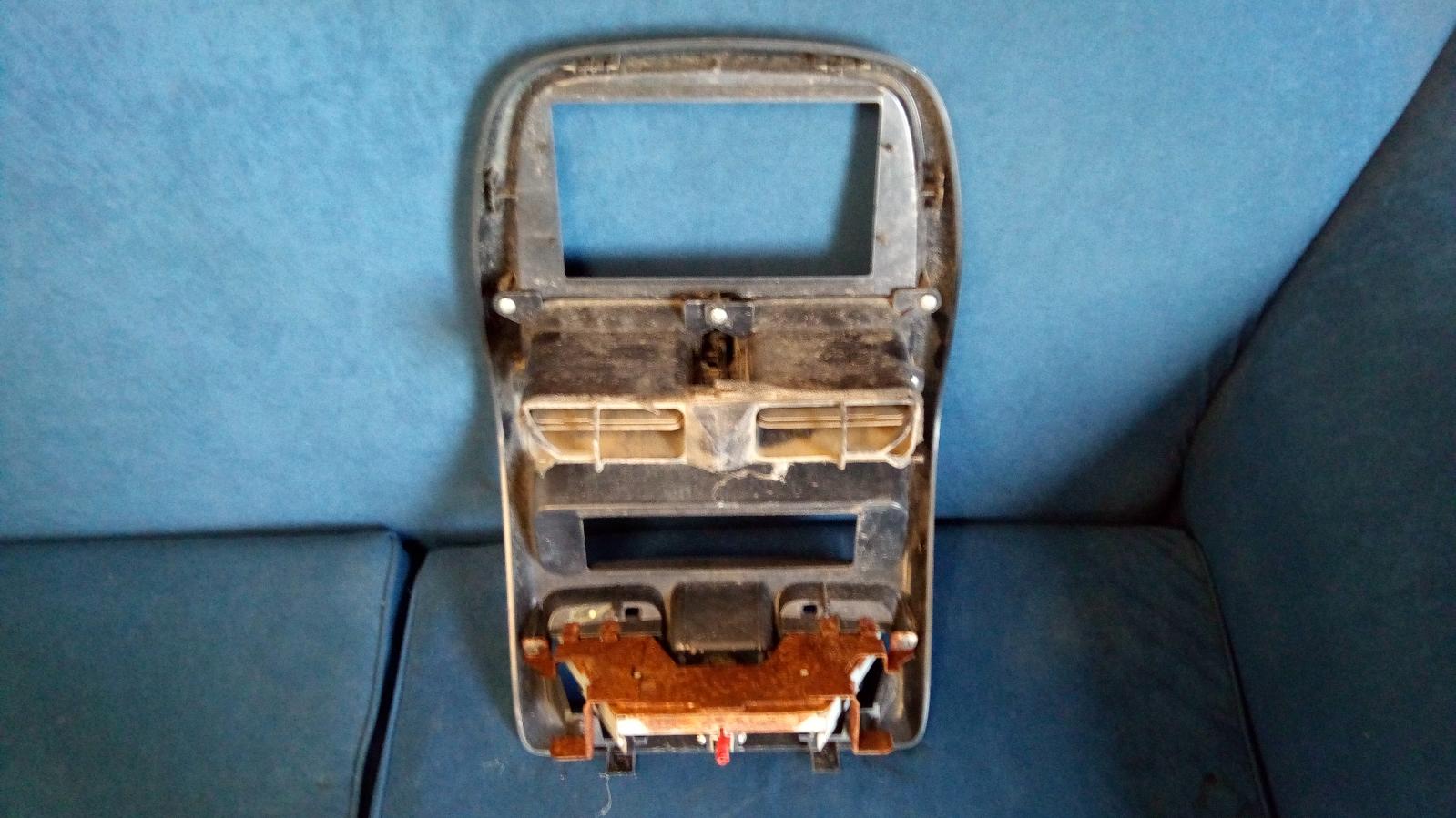 View Auto part Trim Panel Nissan Navara 2009
