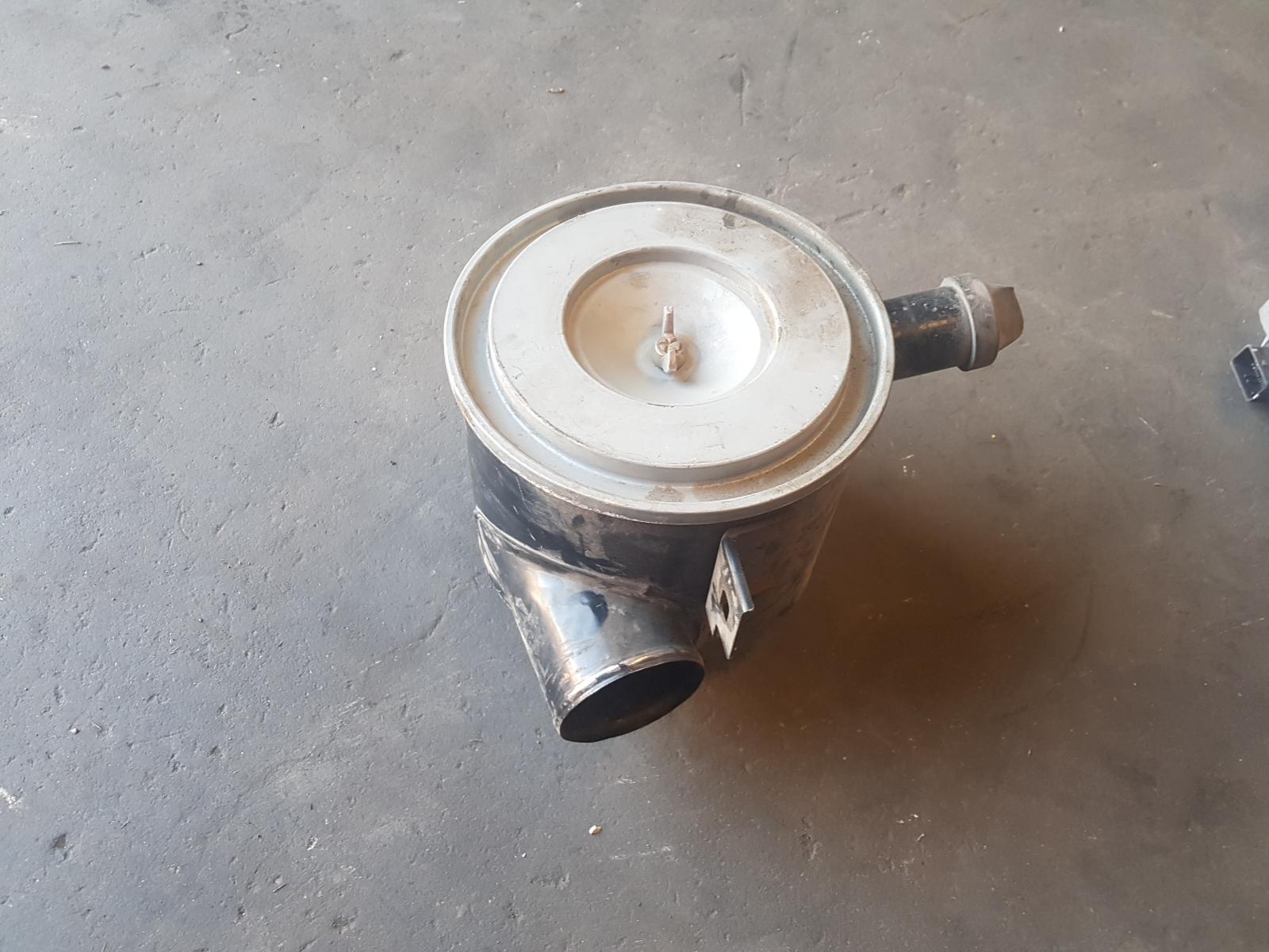 View Auto part Air Cleaner/Box Nissan Patrol 1999