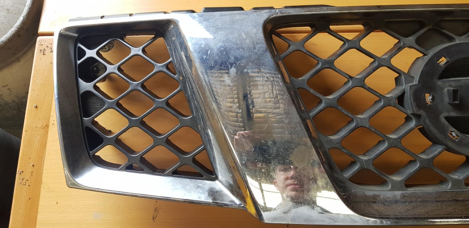View Auto part Grille Nissan Navara 2007