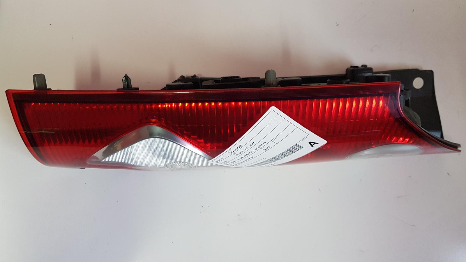 2010 Renault Kangoo Right Taillight View Auto part Right Taillight Renault Kangoo 2010