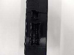 View Auto part Pwr Dr Wind Switch Nissan Navara 2015