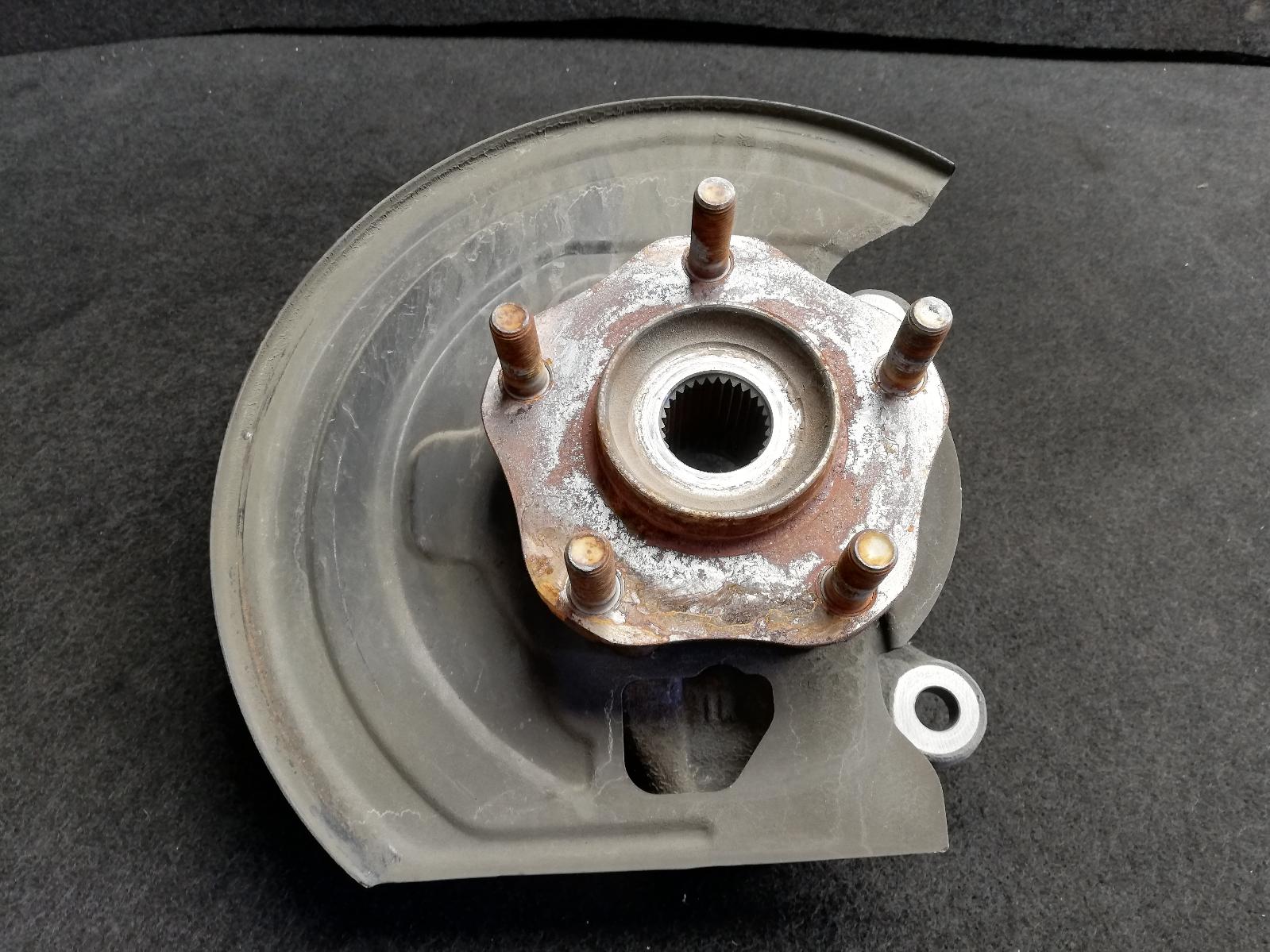 View Auto part Right Front Hub Assembly Nissan Pulsar 2013
