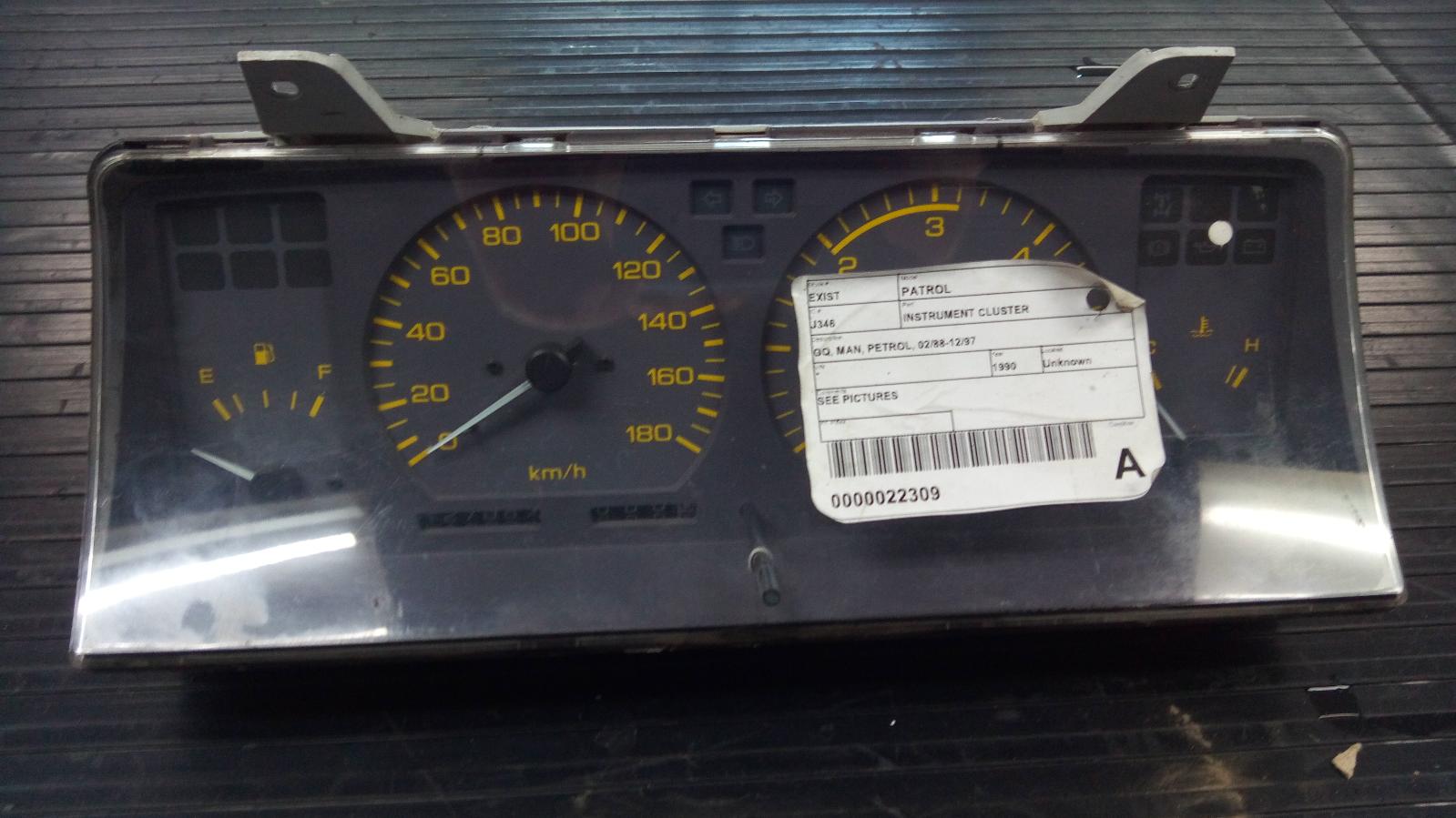 Instrument Cluster Patrol Nissan 1990