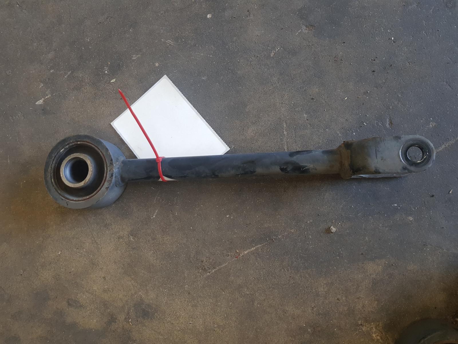 2012 Nissan Murano Right Rear Trailing Arm View Auto part Right Rear Trailing Arm Nissan Murano 2012