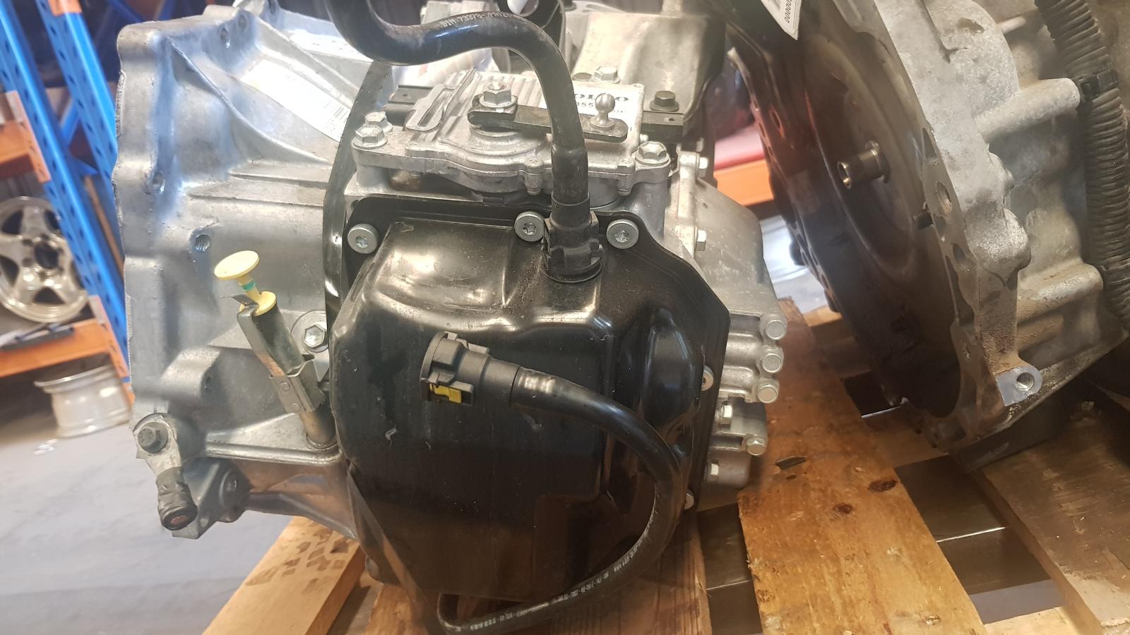 View Auto part Trans/Gearbox Volvo S40 2010