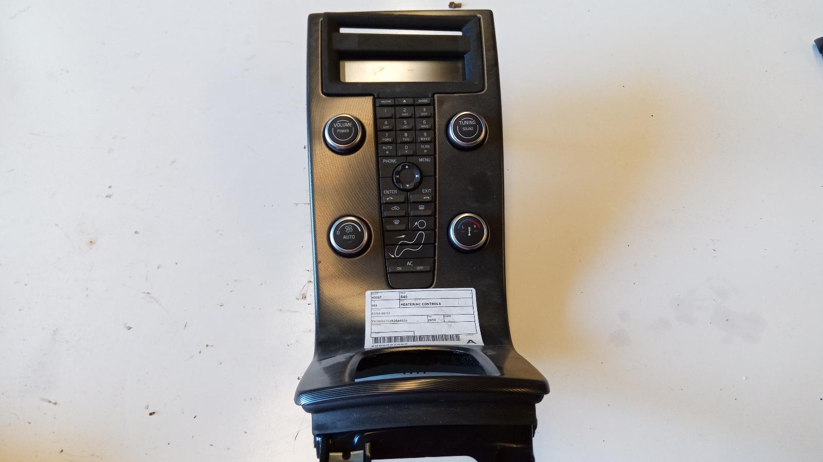 View Auto part Heater/Ac Controls Volvo S40 2010