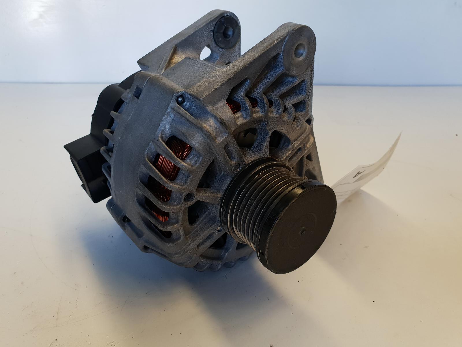 View Auto part Alternator Nissan Pulsar 2015