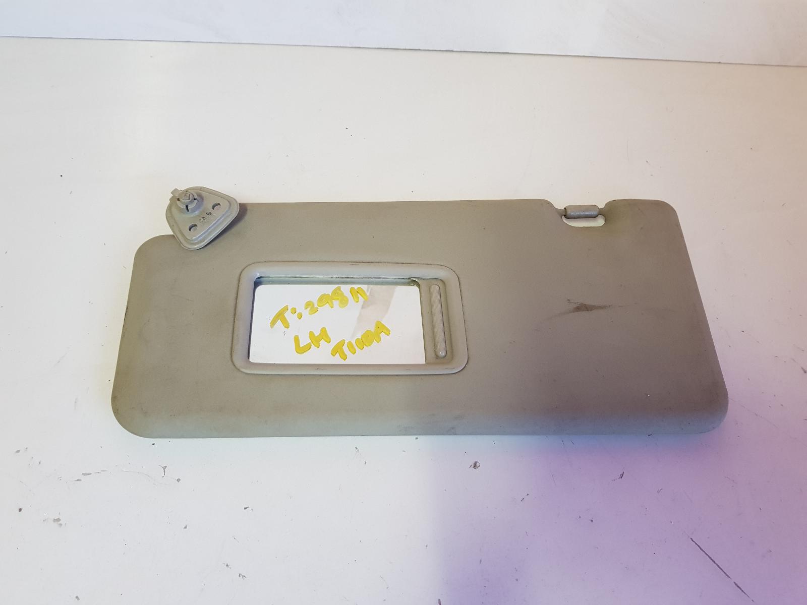 2008 Nissan Tiida Sunvisor View Auto part Sunvisor Nissan Tiida 2008