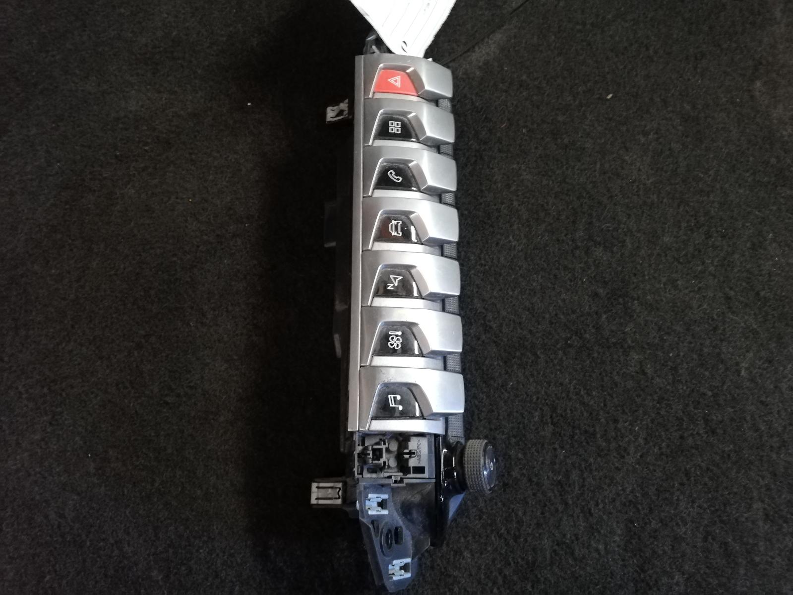 View Auto part Misc Switch/Relay Peugeot 3008 2017