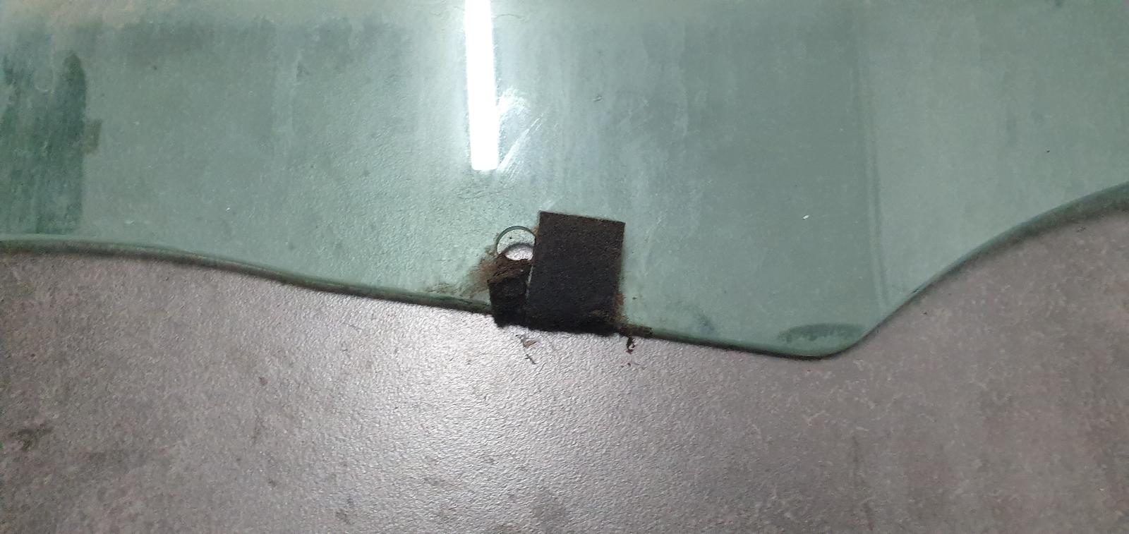 2007 Renault Megane Left Front Door Window View Auto part Left Front Door Window Renault Megane 2007